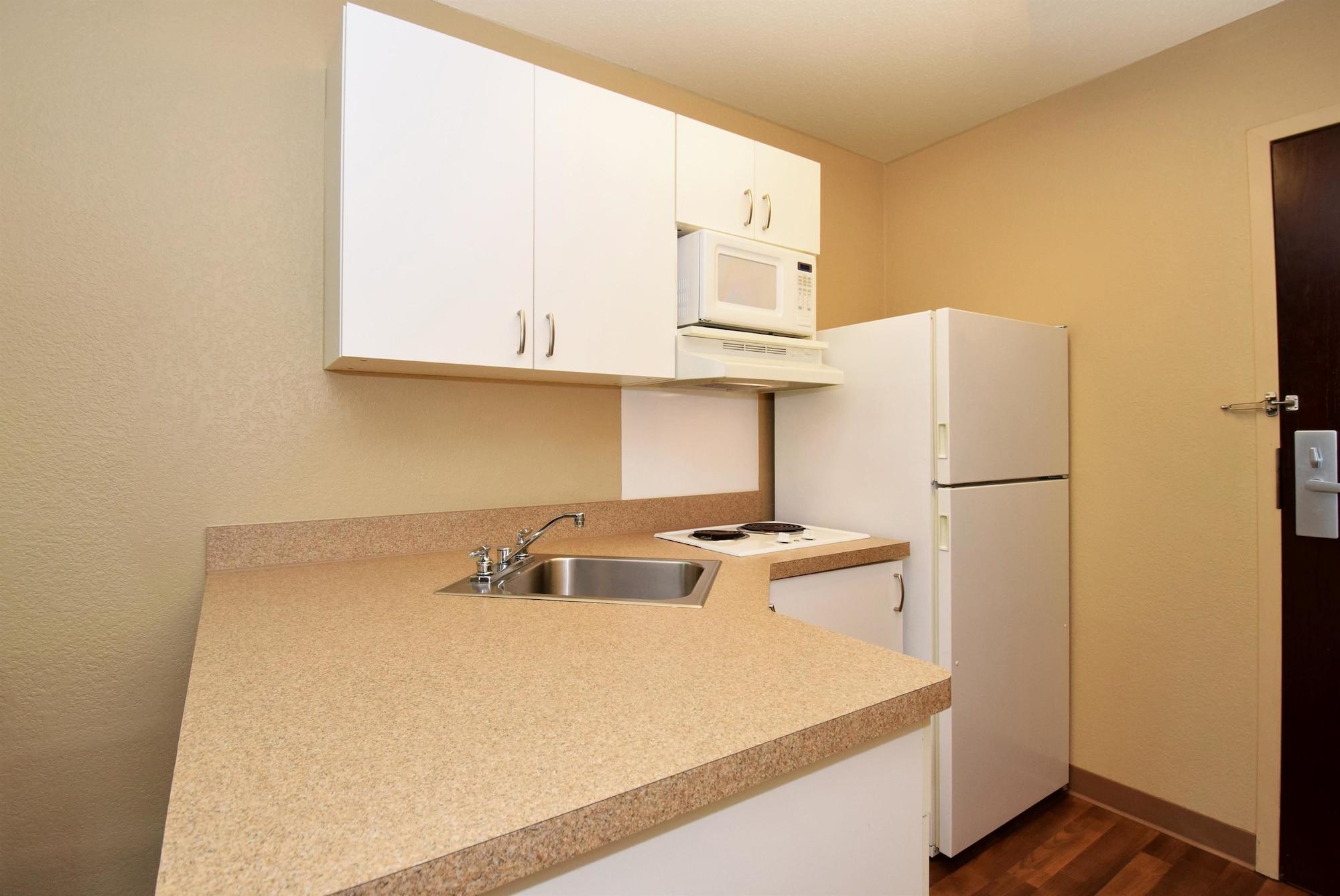 Extended Stay America Suites - Orange County - John Wayne Airport Newport Beach Exterior photo